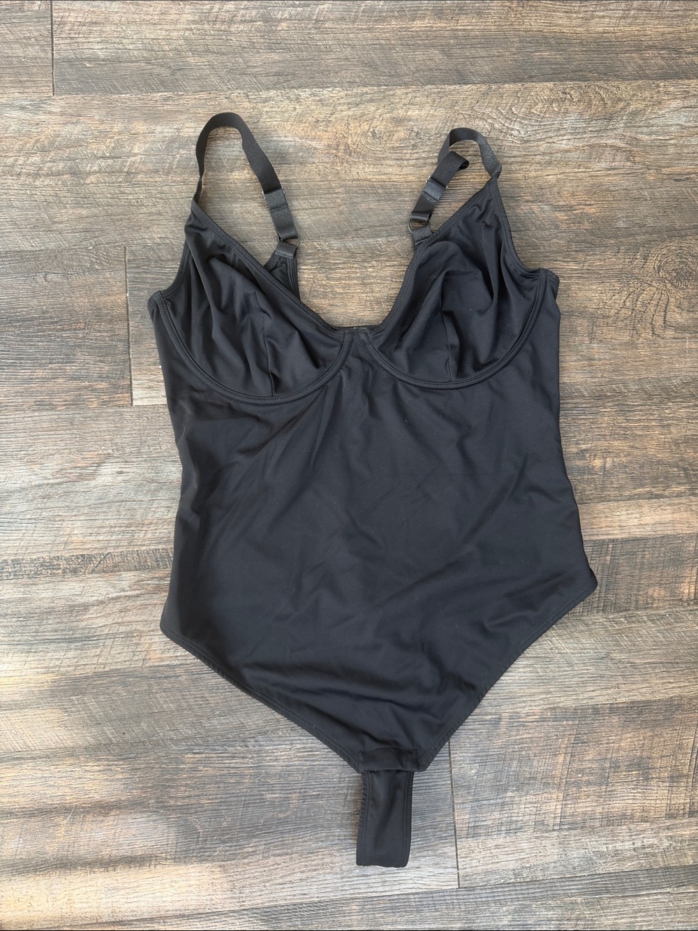 Thong bodysuit shapewear